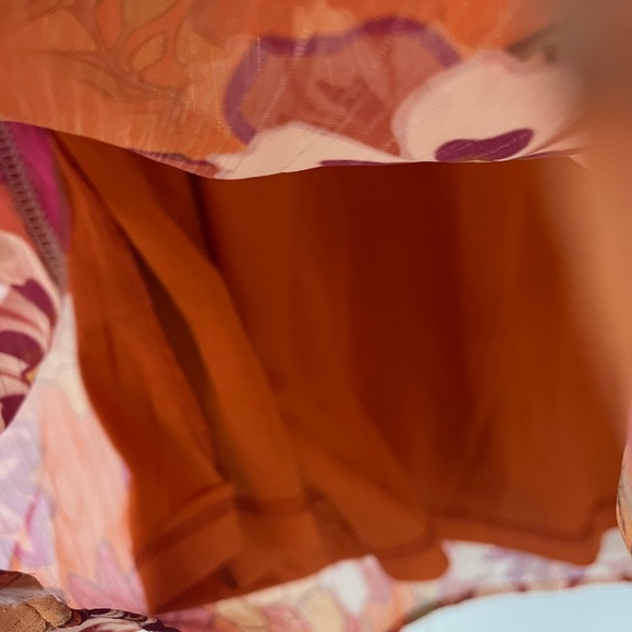 NEW BoutiqueTabitha Rust Floral Flare Sleeve Mini Dress Size Large - Picture 12 of 14